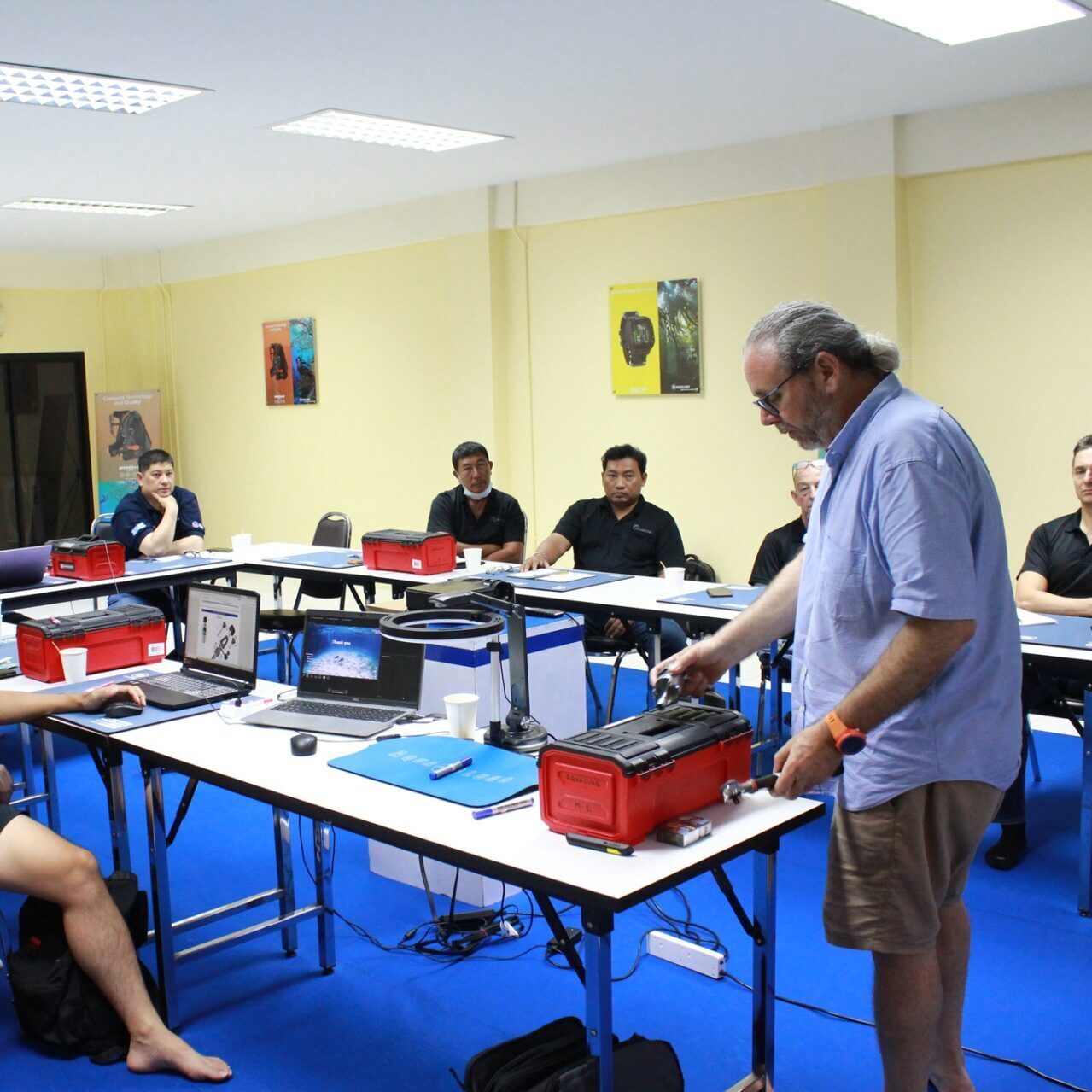 Aqualung technician course